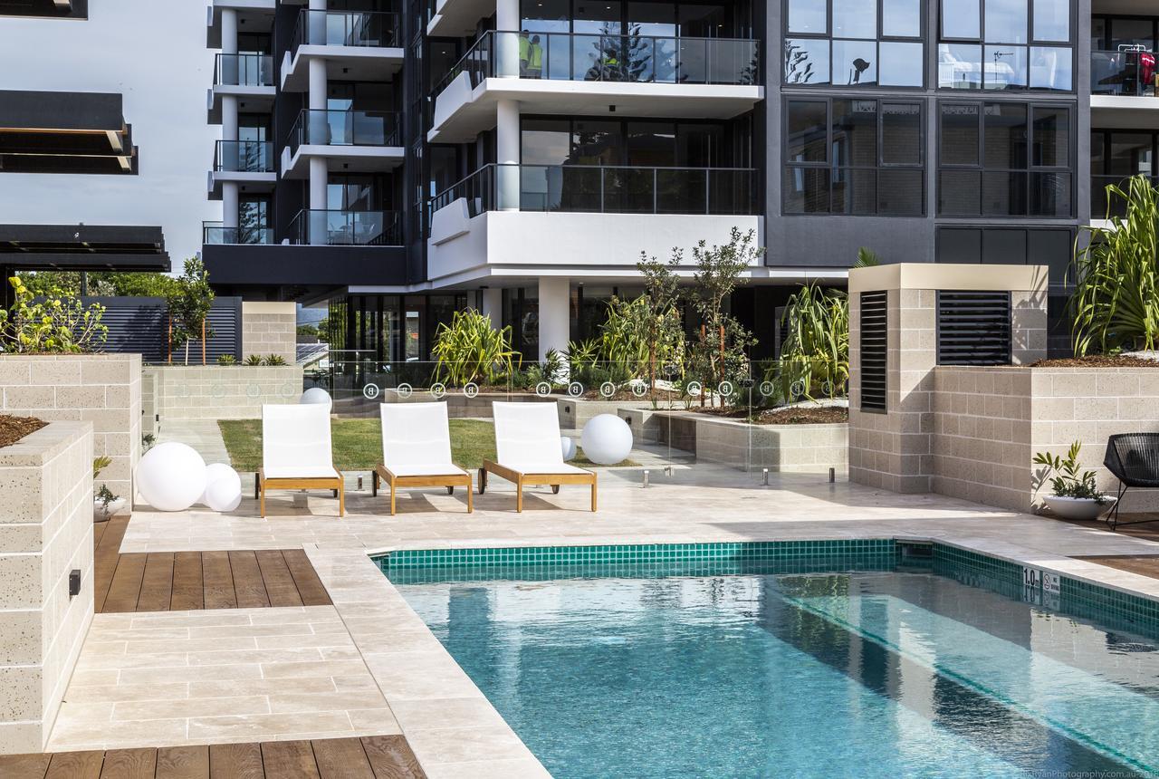 Boardwalk Burleigh Beach - Official Gold Coast Exterior photo